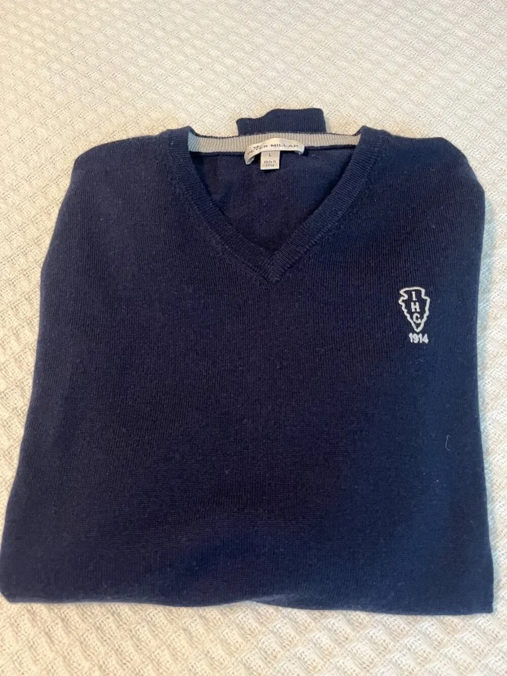 Peter Millar Mens V-neck Navy Blue Sweater Logo IHC Size Large